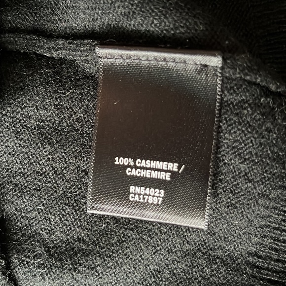 Banana Republic short sleeve Cashmere sweater - Picture 4 of 4